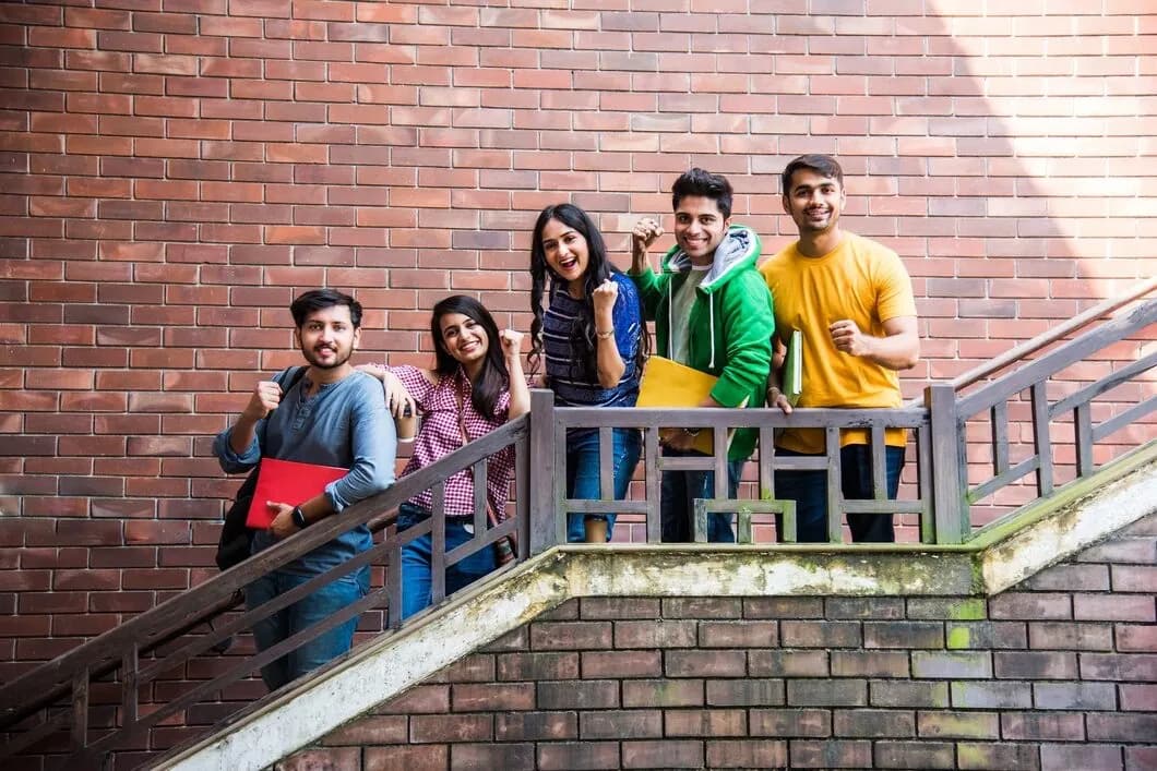 About Guiders Education