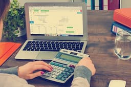 key benefits of taking an accounting course online-featured-image